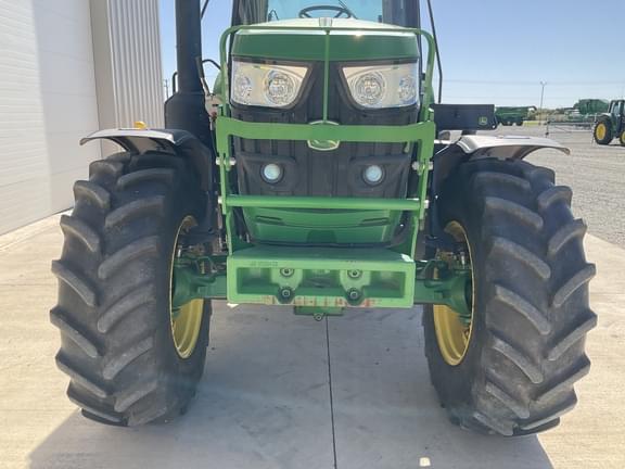 Image of John Deere 6155M equipment image 2