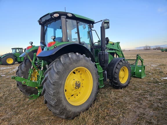 Image of John Deere 6155M equipment image 4