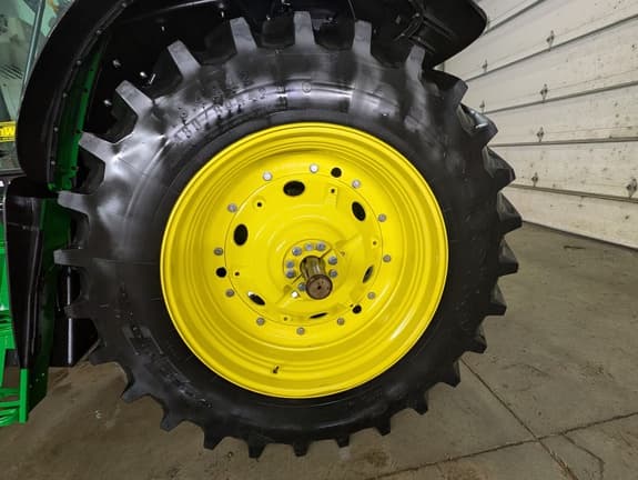 Image of John Deere 6155M equipment image 4