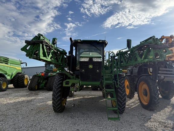 2023 John Deere 616R Equipment Image0