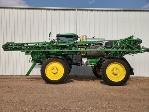 Image of John Deere 616R equipment image 1