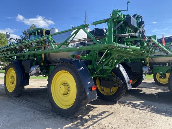 Image of John Deere 616R equipment image 3