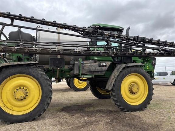 Image of John Deere 616R equipment image 3