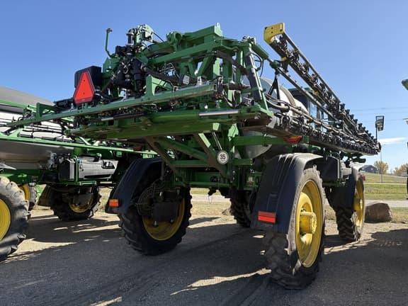 Image of John Deere 616R equipment image 2