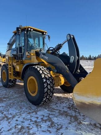 Image of John Deere 624P Primary image