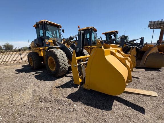 Image of John Deere 624P Primary image