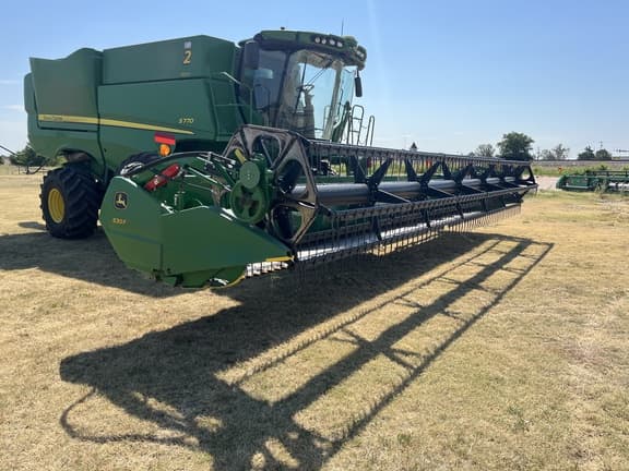 Image of John Deere 630F equipment image 2