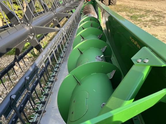 Image of John Deere 630F equipment image 2