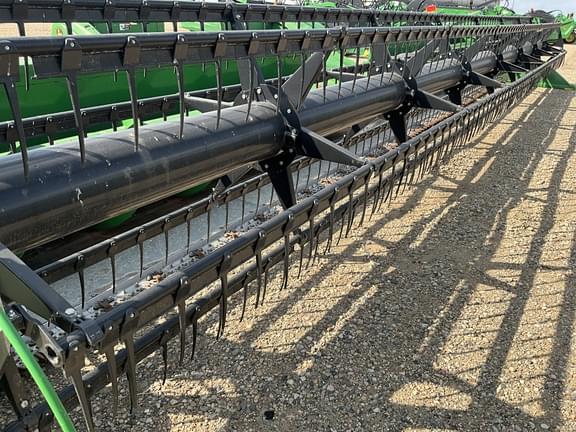 Image of John Deere 635F equipment image 3