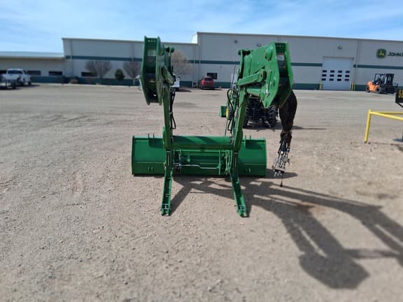 Image of John Deere 640R equipment image 3