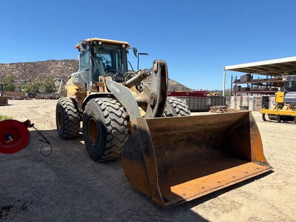 Image of John Deere 644P equipment image 4