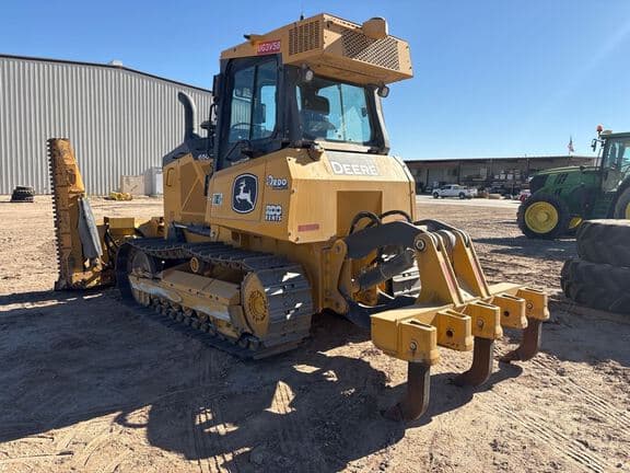Image of John Deere 650K equipment image 2