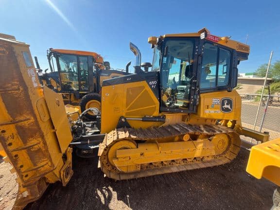Image of John Deere 650P equipment image 1