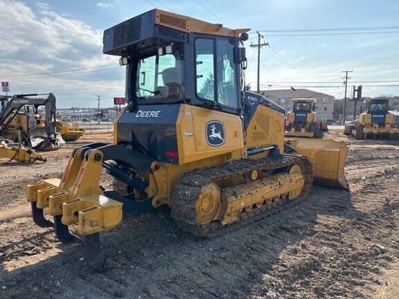 Image of John Deere 650P equipment image 4