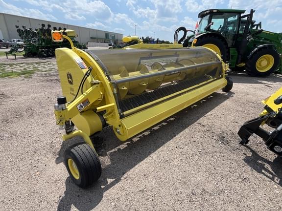 Image of John Deere 659 equipment image 2