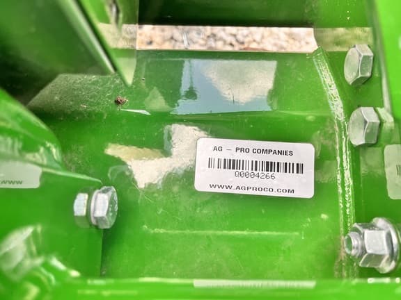 Image of John Deere 665 equipment image 3