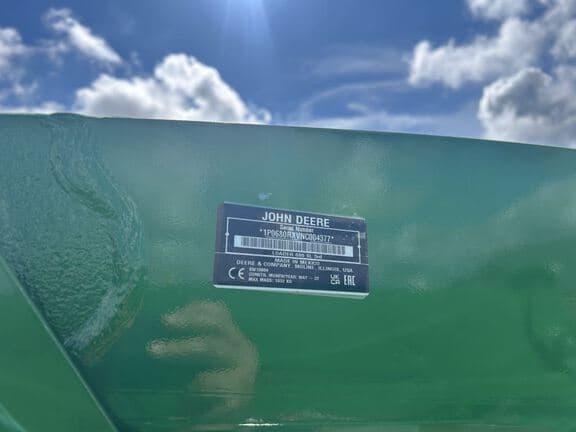 Image of John Deere 680R equipment image 4