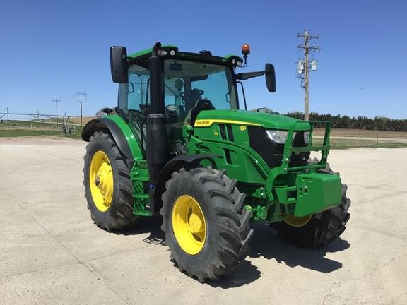 Image of John Deere 6R 110 equipment image 2