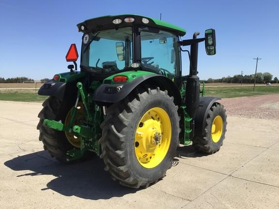 Image of John Deere 6R 110 equipment image 3