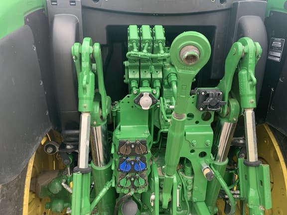 Image of John Deere 6R 120 equipment image 1