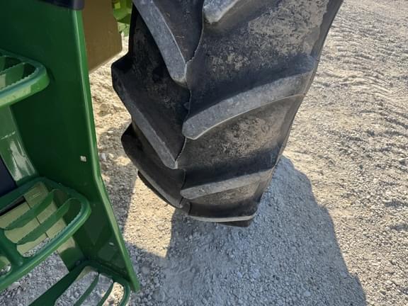 Image of John Deere 6R 130 equipment image 4