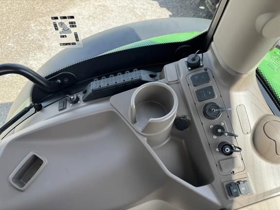 Image of John Deere 6R 130 equipment image 2