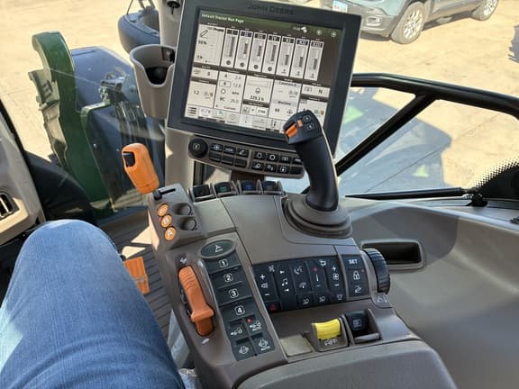 Image of John Deere 6R 145 equipment image 3