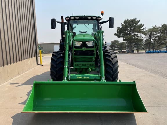 Image of John Deere 6R 145 equipment image 4