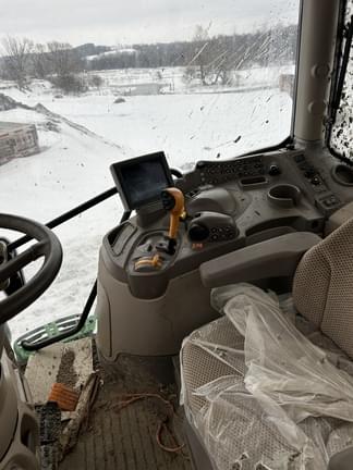Image of John Deere 6R 155 equipment image 2