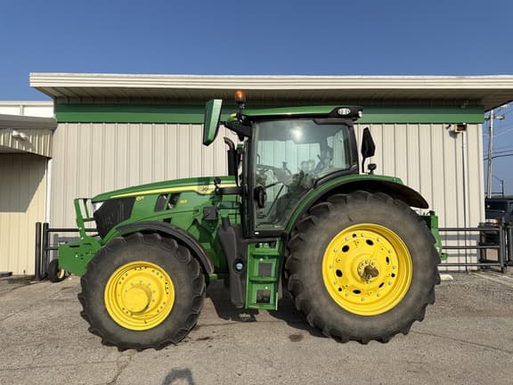 Image of John Deere 6R 155 equipment image 1