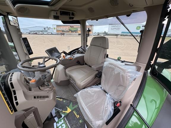Image of John Deere 6R 155 equipment image 4