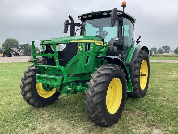 Image of John Deere 6R 165 equipment image 2