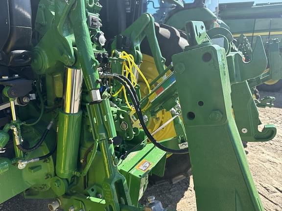 Image of John Deere 6R 175 equipment image 2