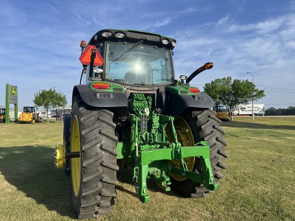 Image of John Deere 6R 195 equipment image 2