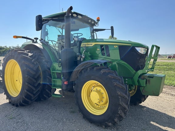 2023 John Deere 6R 215 Equipment Image0