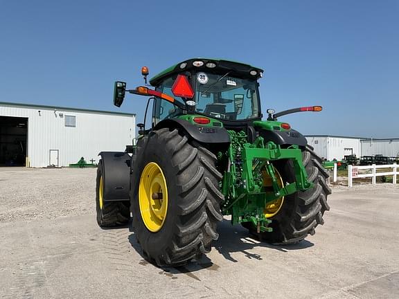 Image of John Deere 6R 215 equipment image 3