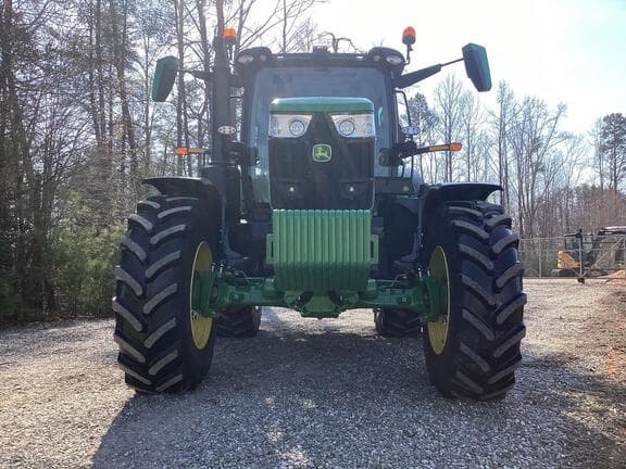 Image of John Deere 6R 215 equipment image 1