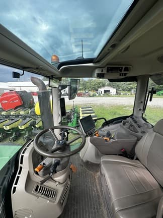 Image of John Deere 6R 250 equipment image 4