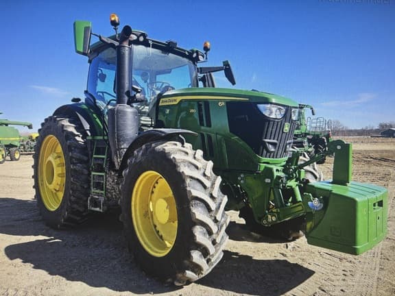 Image of John Deere 6R 250 Primary Image