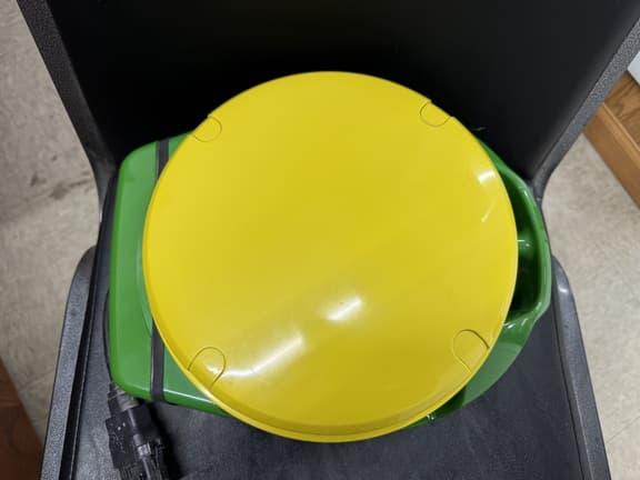 Image of John Deere 7000 equipment image 4