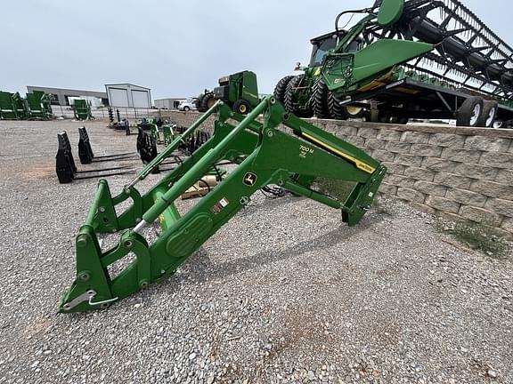 Image of John Deere 700M equipment image 1