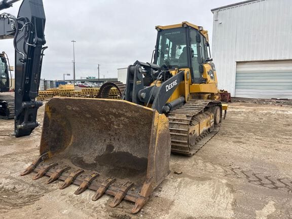 2023 John Deere 755K Equipment Image0