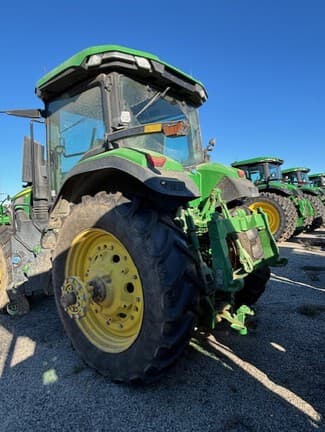 Image of John Deere 7R 210 equipment image 3