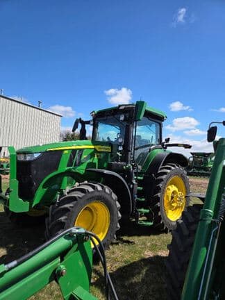 Image of John Deere 7R 210 equipment image 1