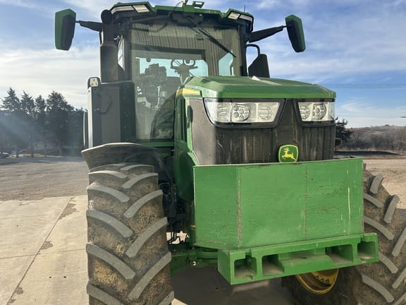2023 John Deere 7R 230 Equipment Image0