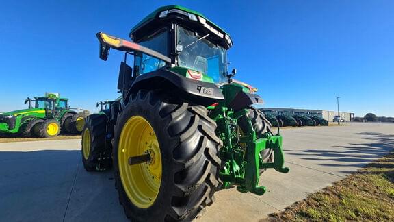 Image of John Deere 7R 230 equipment image 1