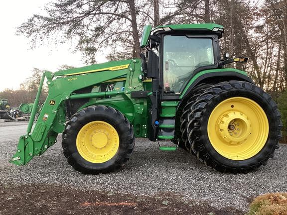 Image of John Deere 7R 230 equipment image 3