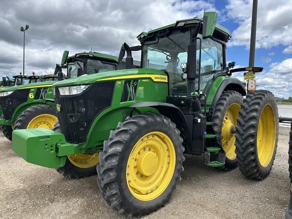 Image of John Deere 7R 250 equipment image 1