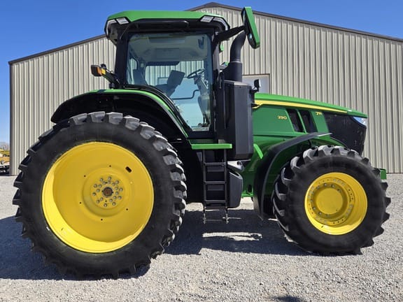 2023 John Deere 7R 290 Equipment Image0