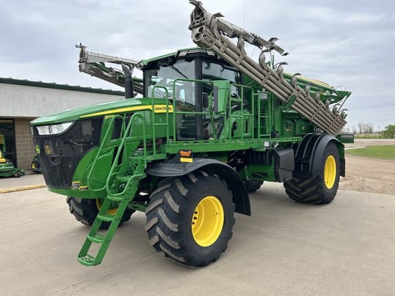 Image of John Deere 800R Primary image